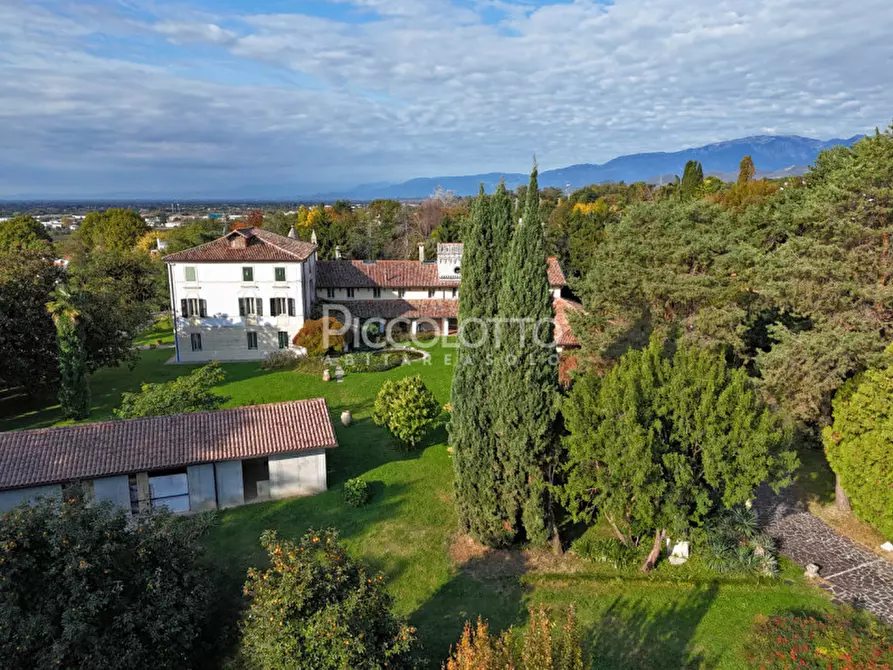 Immagine 30 di Villa in vendita  in via Mercato Vecchio a Montebelluna