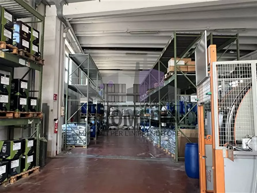 Immagine 4 di Capannone industriale in vendita  in Via Lago di Como a Montebello Vicentino