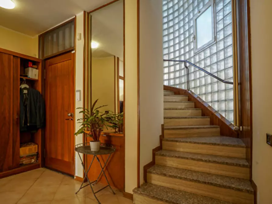 Immagine 7 di Casa indipendente in vendita  a Verona