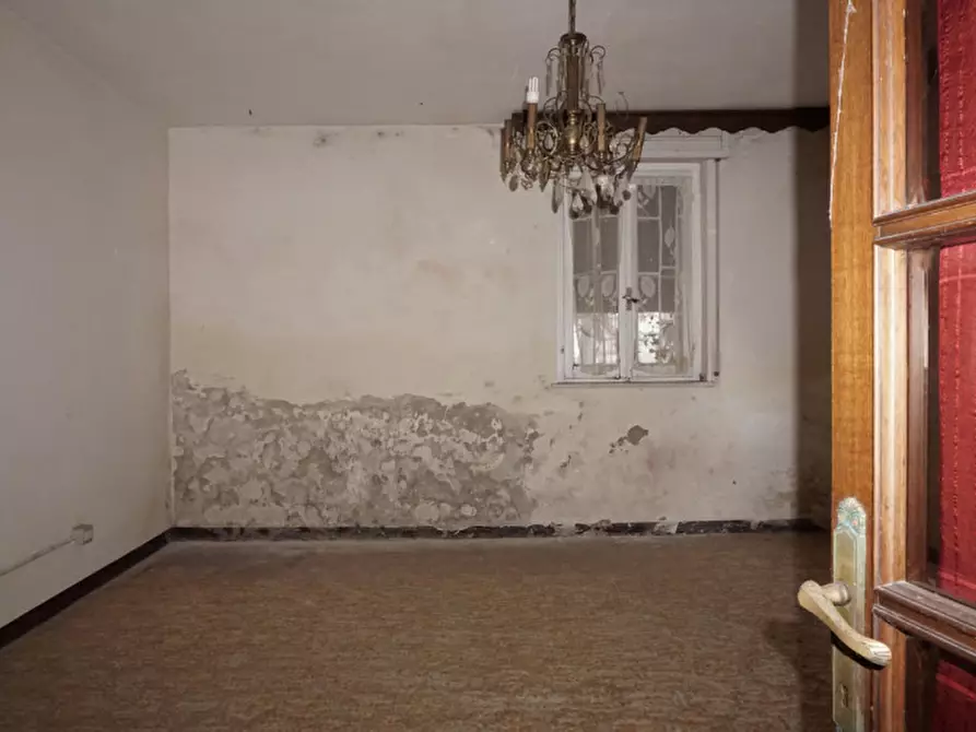 Immagine 15 di Casa bifamiliare in vendita  in Strada Chiesa di Castelnovo 20 a Parma
