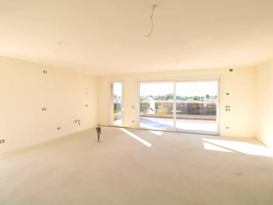 Immagine 4 di Attico in vendita  in Via Maria Callas a Albignasego