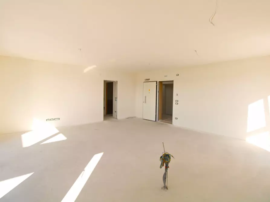 Immagine 14 di Attico in vendita  in Via Maria Callas a Albignasego