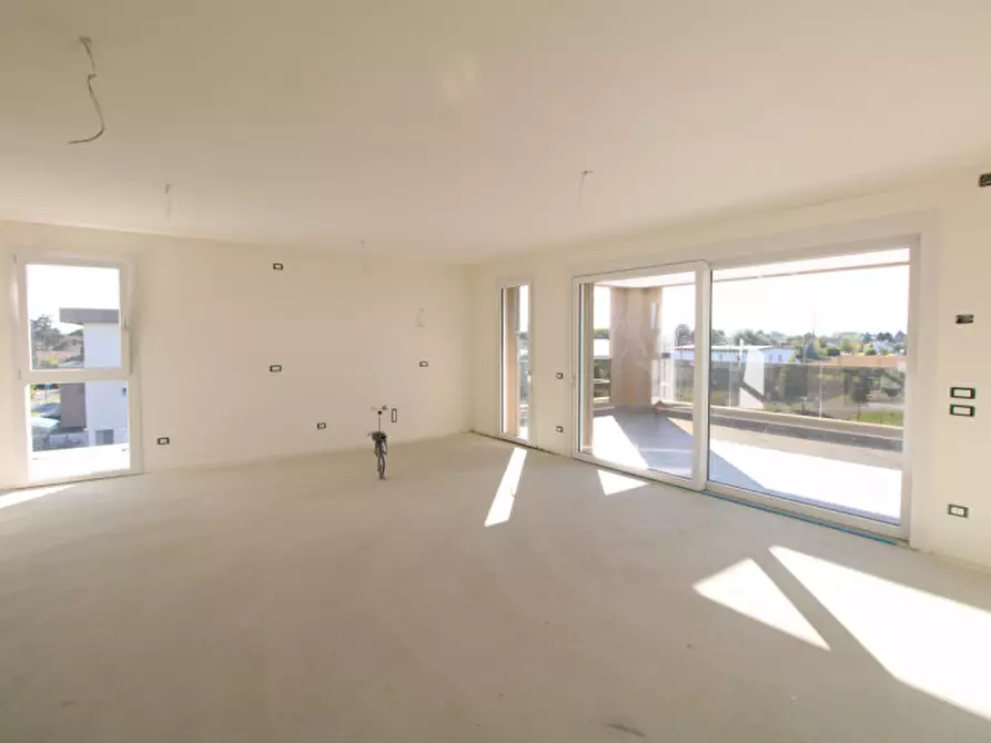 Immagine 15 di Attico in vendita  in Via Maria Callas a Albignasego