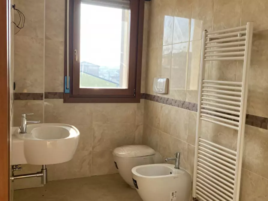 Immagine 15 di Appartamento in vendita  in tiziano vecellio a Padova