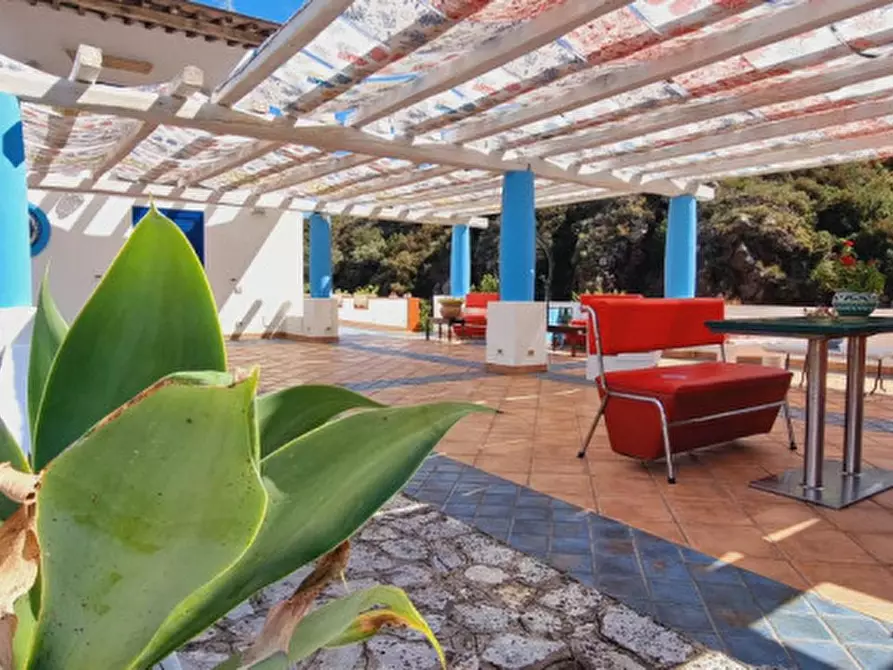 Immagine 8 di Hotel in vendita  in via candali, lipari a Lipari