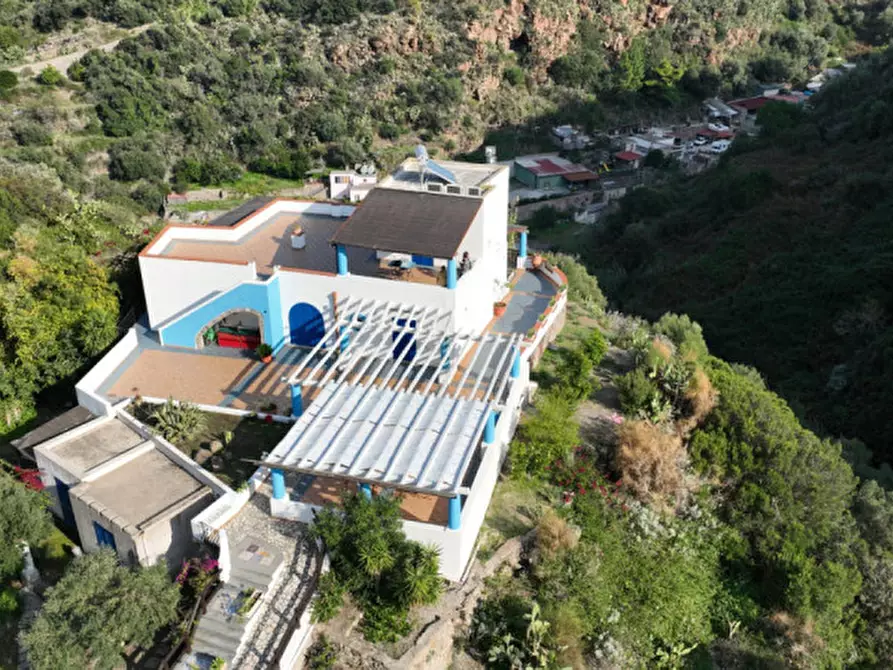 Immagine 15 di Hotel in vendita  in via candali, lipari a Lipari