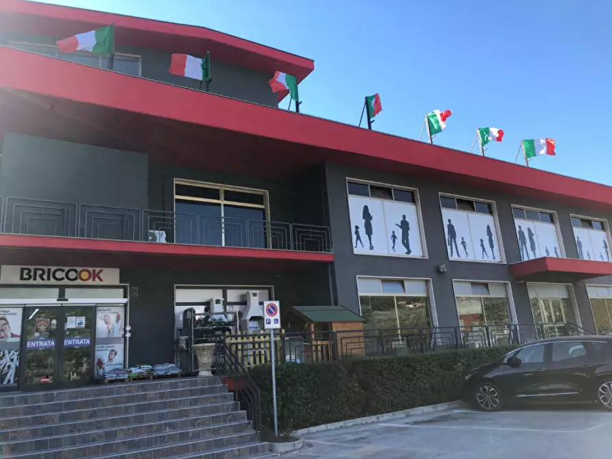 Immagine 7 di Capannone industriale in vendita  in via Tiburtina Valeria a Tocco Da Casauria