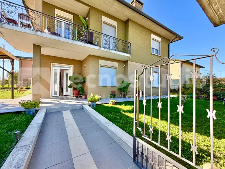 Immagine 2 di Casa indipendente in vendita  a Lonigo