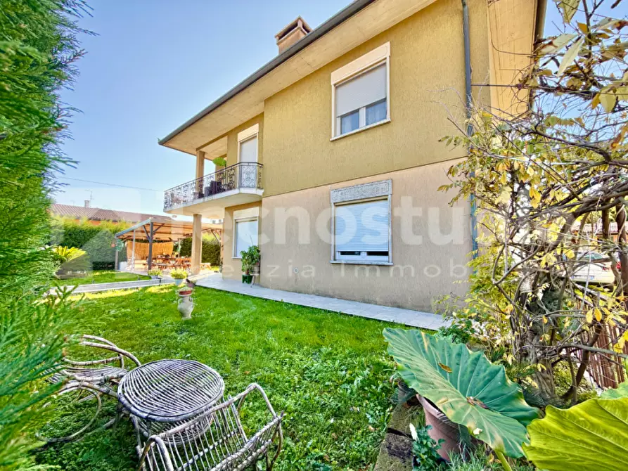 Immagine 3 di Casa indipendente in vendita  a Lonigo
