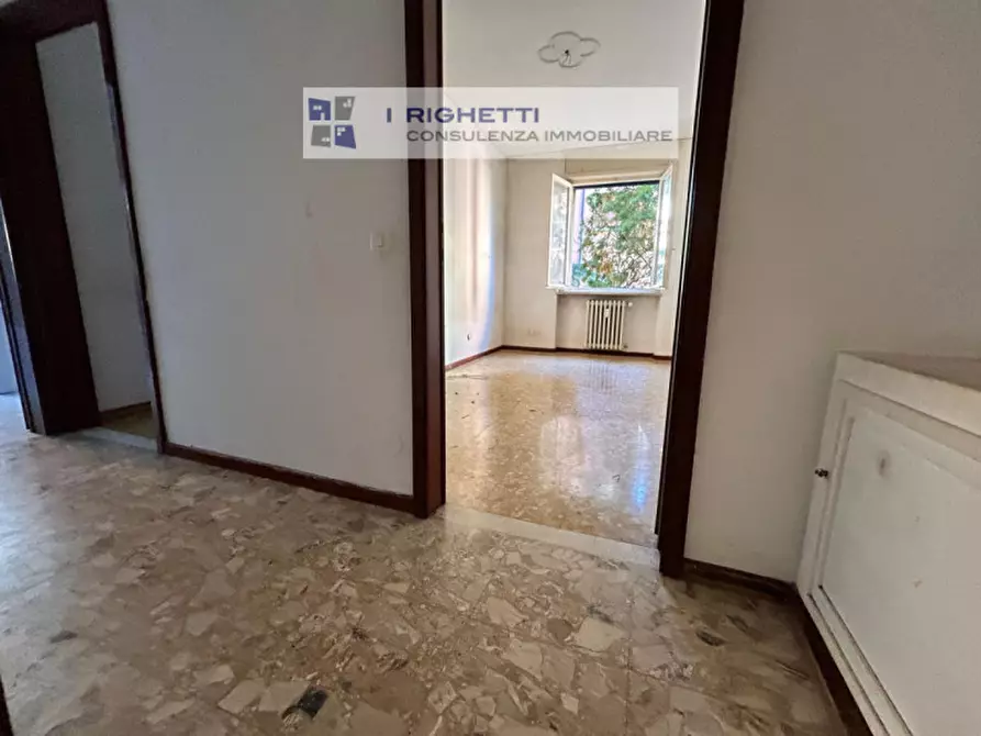 Immagine 3 di Appartamento in vendita  in Via Adriano Valerini a Verona