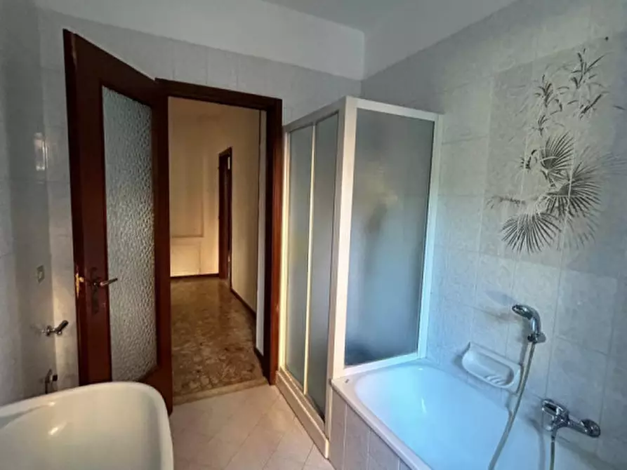 Immagine 13 di Appartamento in vendita  in Via Adriano Valerini a Verona