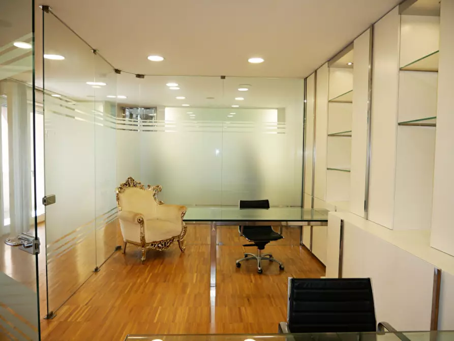 Immagine 18 di Appartamento in affitto  in Via Lungaterno Sud a Pescara