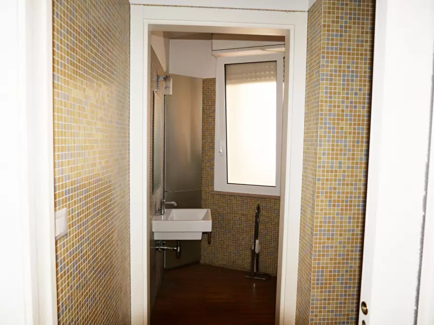 Immagine 21 di Appartamento in affitto  in Via Lungaterno Sud a Pescara