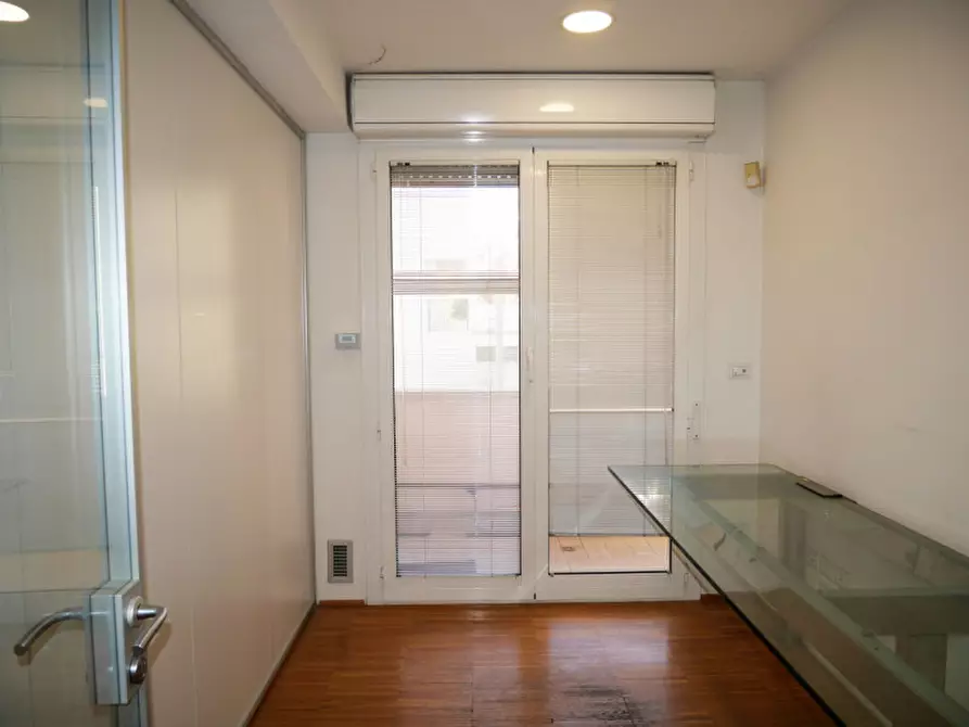 Immagine 27 di Appartamento in affitto  in Via Lungaterno Sud a Pescara