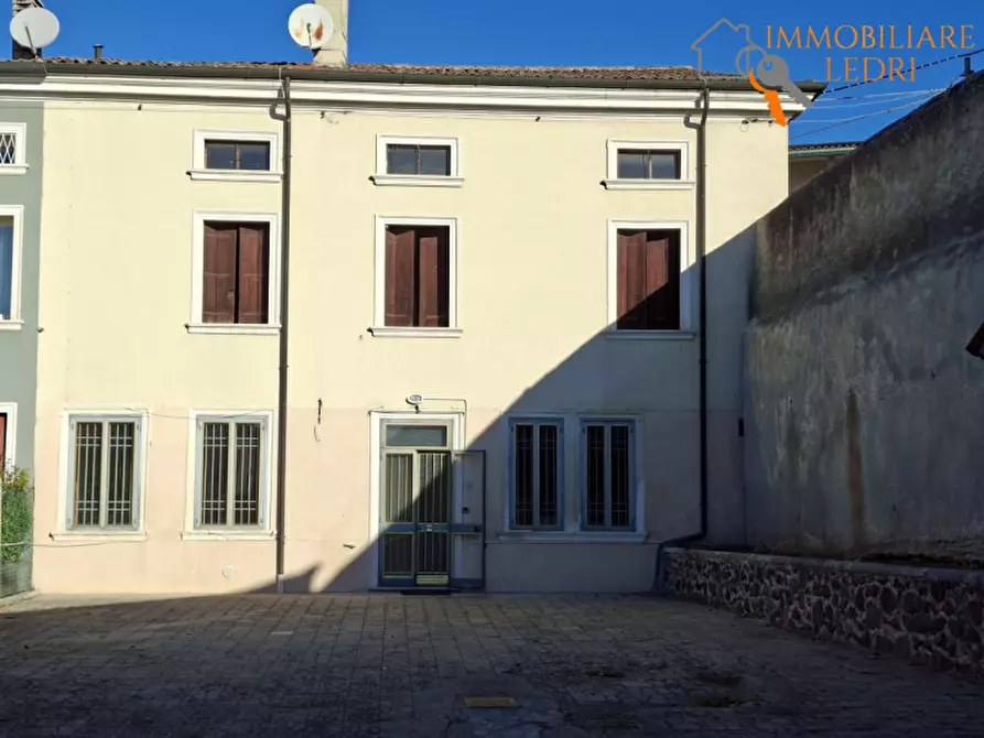 Immagine 1 di Rustico / casale in vendita  in via Capo di Sopra a Gambellara