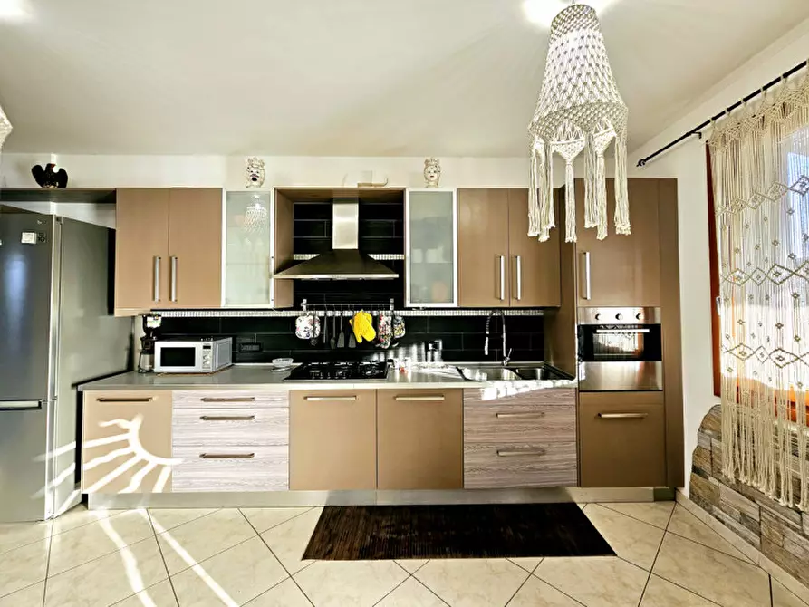 Immagine 4 di Villetta a schiera in vendita  in VIA ANTONIO VIVALDI a Sant'urbano