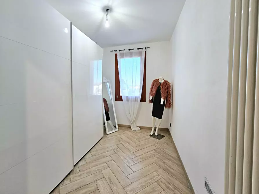 Immagine 11 di Villetta a schiera in vendita  in VIA ANTONIO VIVALDI a Sant'urbano