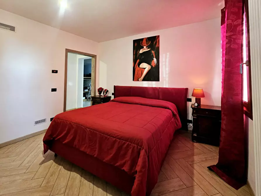 Immagine 13 di Villetta a schiera in vendita  in VIA ANTONIO VIVALDI a Sant'urbano