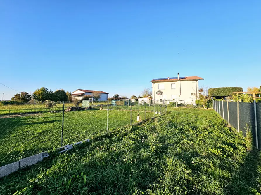 Immagine 20 di Villetta a schiera in vendita  in VIA ANTONIO VIVALDI a Sant'urbano