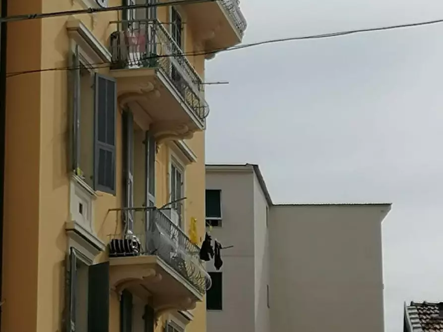 Immagine 2 di Appartamento in vendita  in Via Alessandro Volta a San Remo