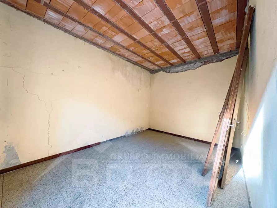 Immagine 12 di Rustico / casale in vendita  in Via Cavour 7 a Oleggio