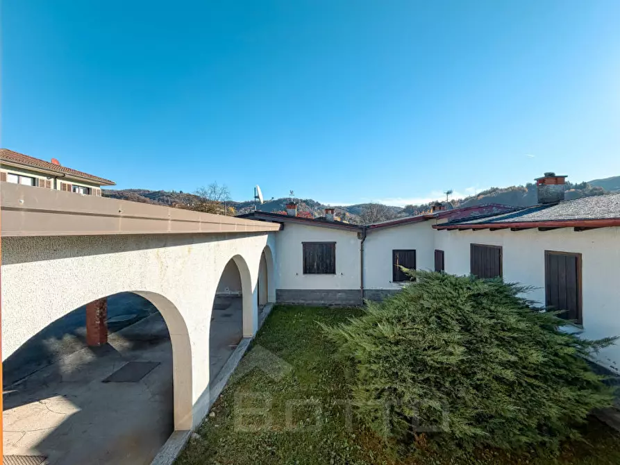 Immagine 15 di Villetta a schiera in vendita  in Via Due Riviere a Armeno