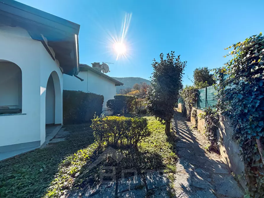 Immagine 25 di Villetta a schiera in vendita  in Via Due Riviere a Armeno