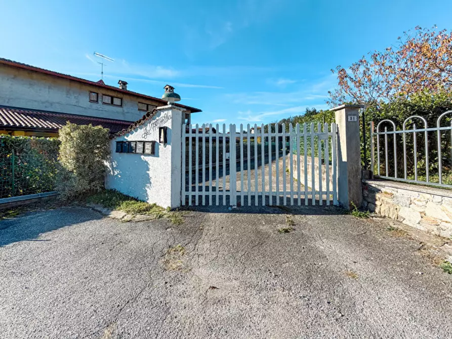 Immagine 39 di Villetta a schiera in vendita  in Via Due Riviere a Armeno