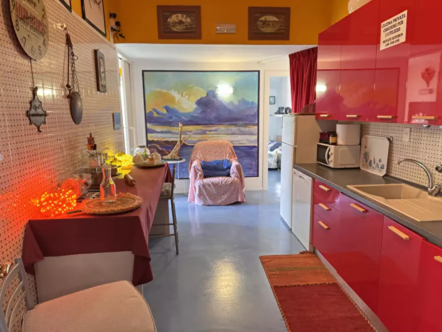 Immagine 12 di Appartamento in vendita  in via Pini d'Aleppo a Varazze