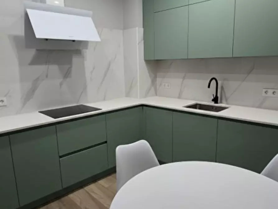 Immagine 3 di Appartamento in vendita  in Via Lauro Rossi n.25 a Torino