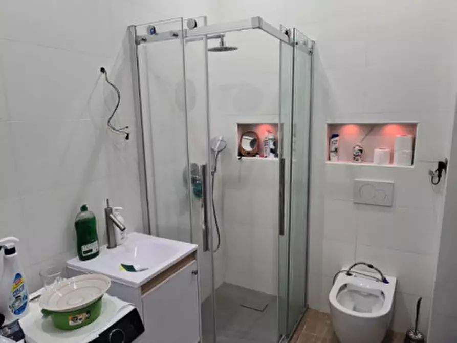 Immagine 9 di Appartamento in vendita  in Via Lauro Rossi n.25 a Torino