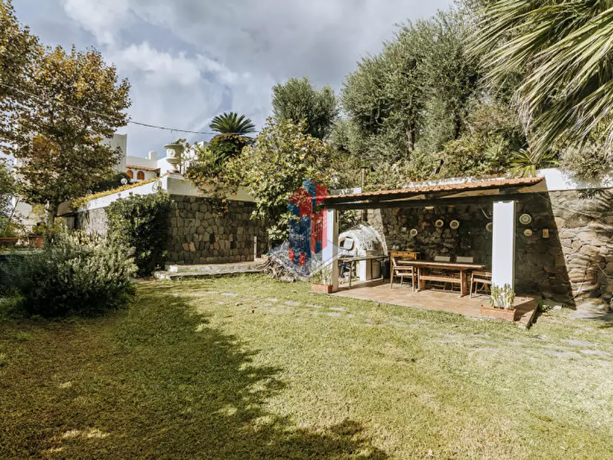 Immagine 4 di Villa in vendita  in ISCHIA-FORIO-VILLA UNIFAMILIARE a Forio