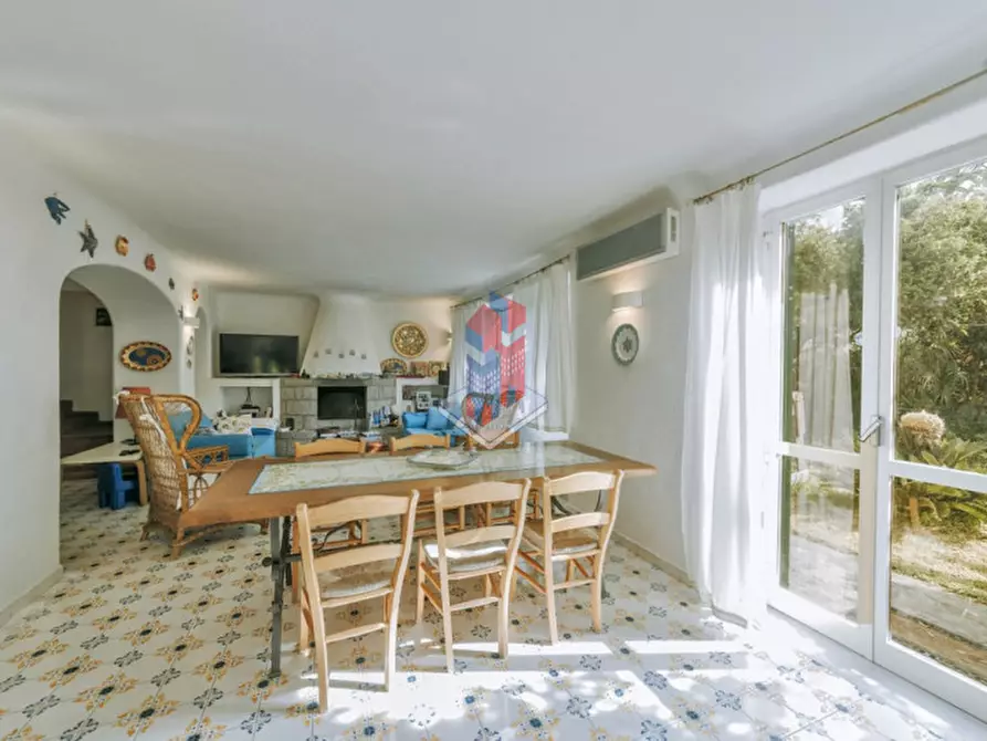 Immagine 11 di Villa in vendita  in ISCHIA-FORIO-VILLA UNIFAMILIARE a Forio
