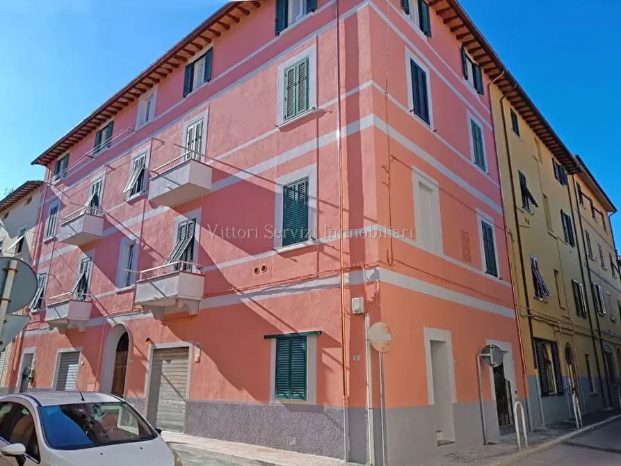 Immagine 17 di Appartamento in vendita  a Piombino