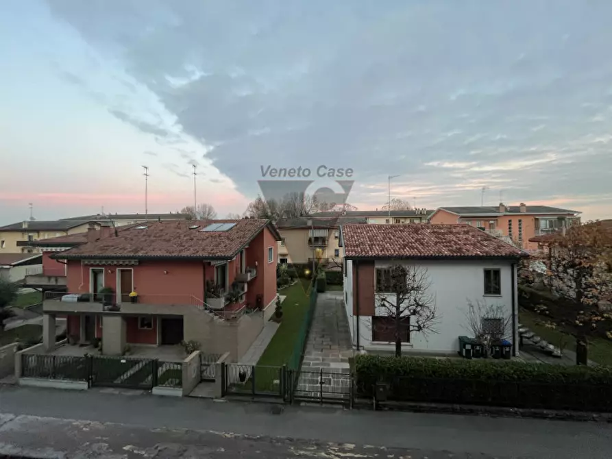 Immagine 18 di Appartamento in vendita  in Via Luigi Pirandello a Mira