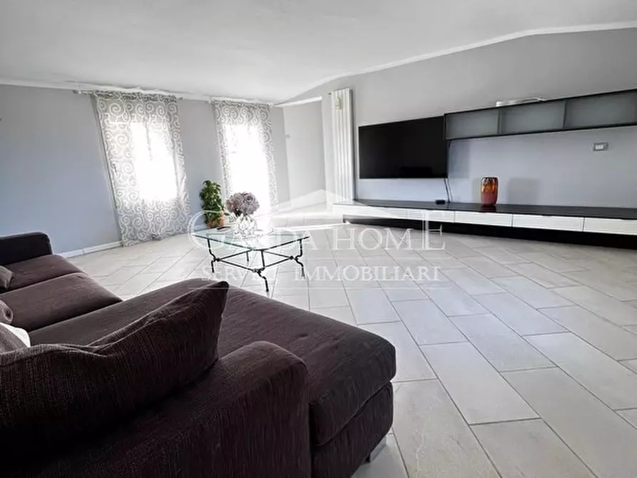 Immagine 8 di Attico in affitto  in Via Luigi Negrelli n. 5 a Desenzano Del Garda