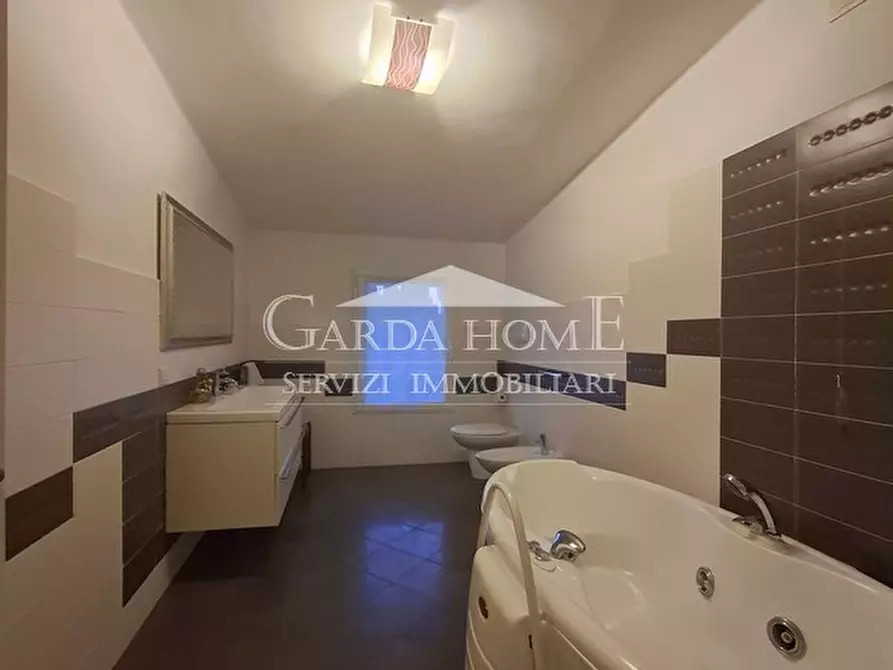 Immagine 35 di Attico in affitto  in Via Luigi Negrelli n. 5 a Desenzano Del Garda