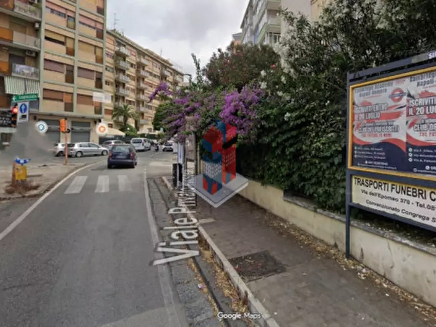 Immagine 6 di Negozio in vendita  in VIA KAGOSHIMA (PARTE ALTA,QUASI ANGOLO VIA S.STEFANO) a Napoli