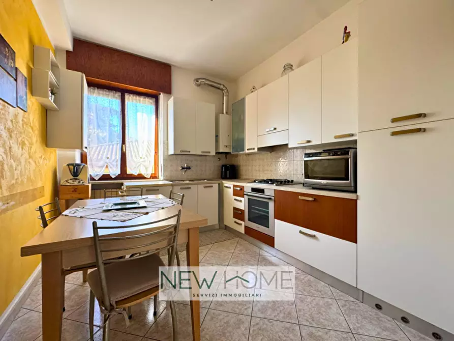 Immagine 5 di Appartamento in vendita  in Via Galeazzo Florimonte 12 a Verona