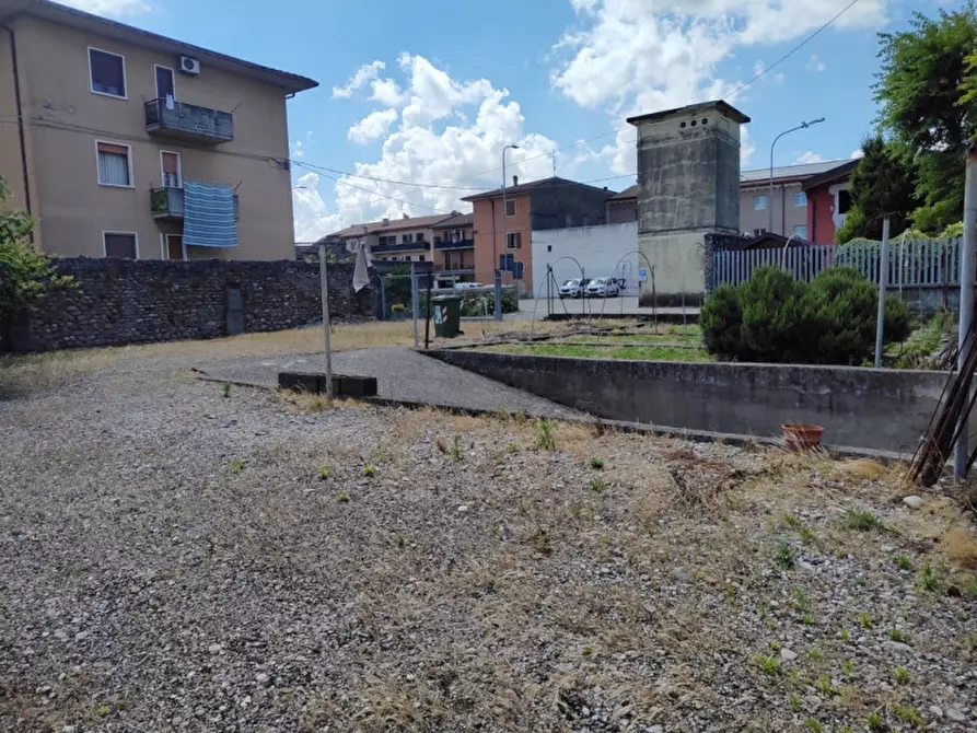 Immagine 17 di Casa indipendente in vendita  a Mozzecane