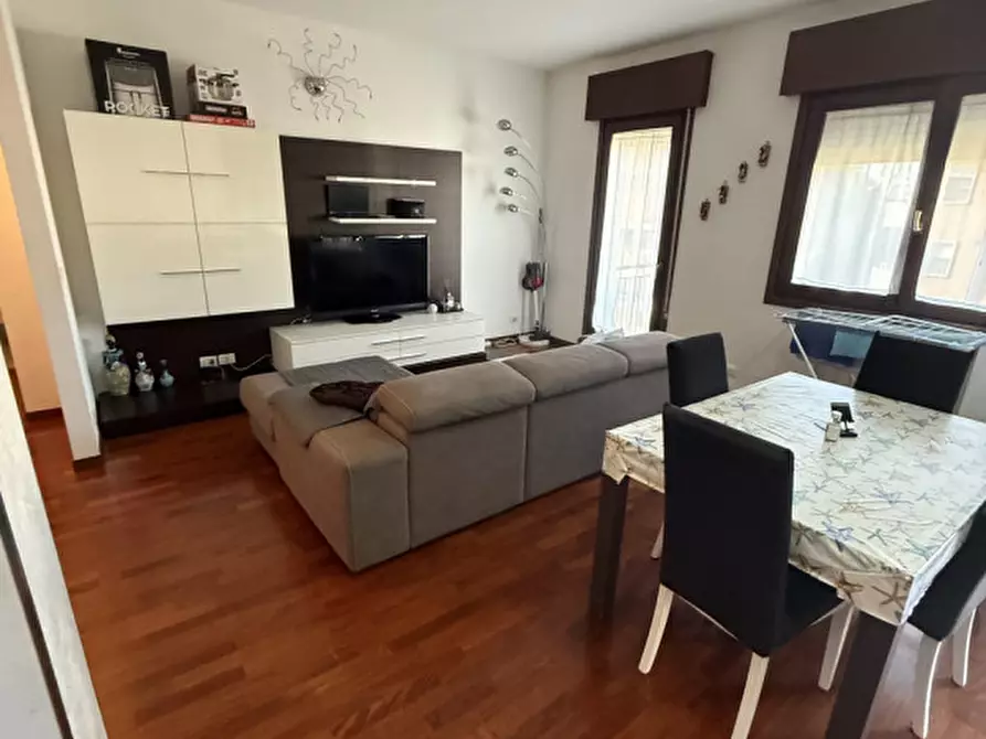 Immagine 2 di Appartamento in vendita  in vai ferrara a Venezia