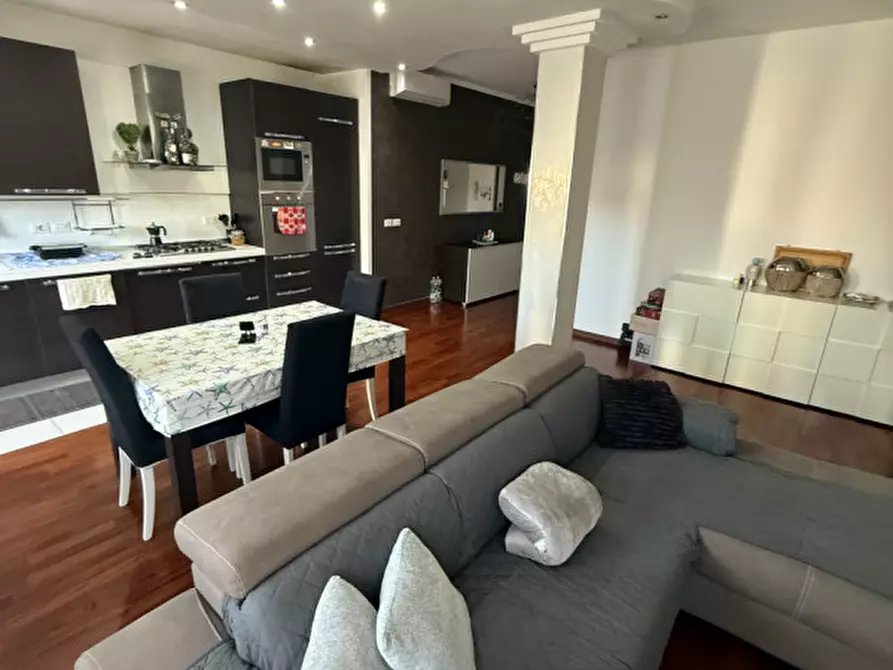 Immagine 5 di Appartamento in vendita  in vai ferrara a Venezia