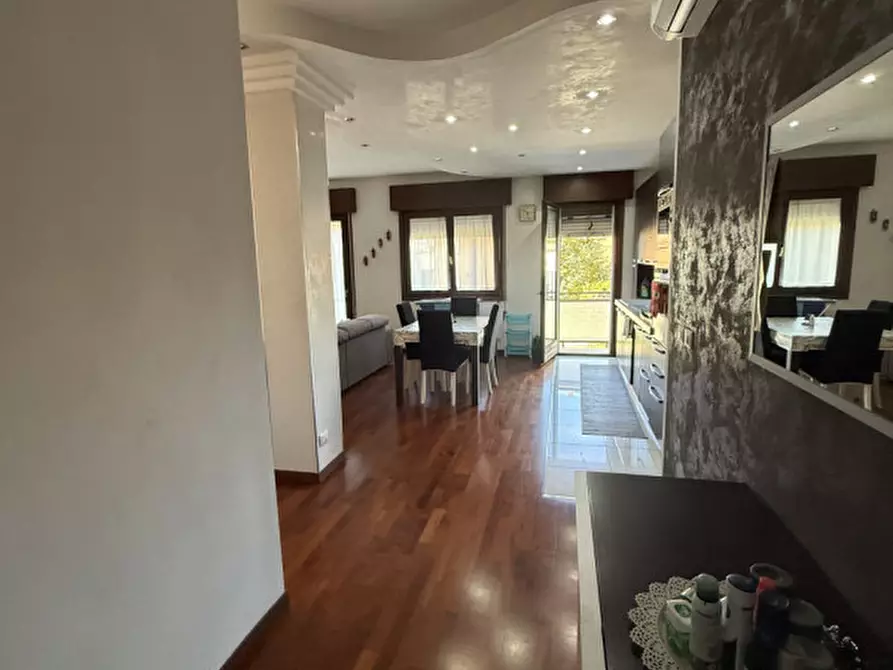 Immagine 6 di Appartamento in vendita  in vai ferrara a Venezia