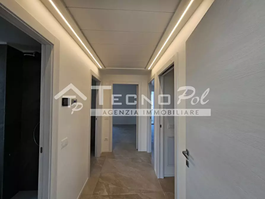 Immagine 12 di Attico in vendita  in Via Guido Reni a Padova