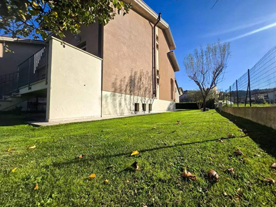 Immagine 46 di Villetta a schiera in vendita  in Via Madonna Grande a Sant'angelo In Vado