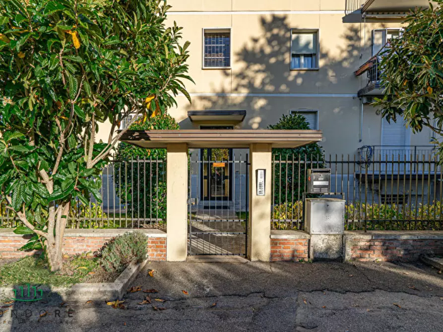 Immagine 3 di Appartamento in vendita  in via pietro micca a Casalecchio Di Reno