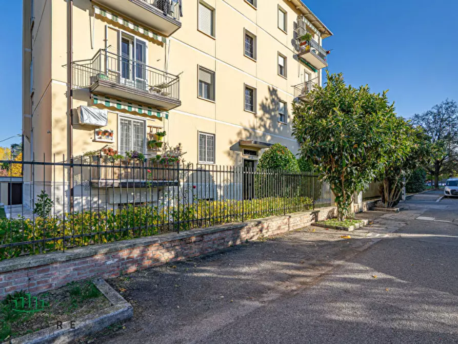 Immagine 5 di Appartamento in vendita  in via pietro micca a Casalecchio Di Reno