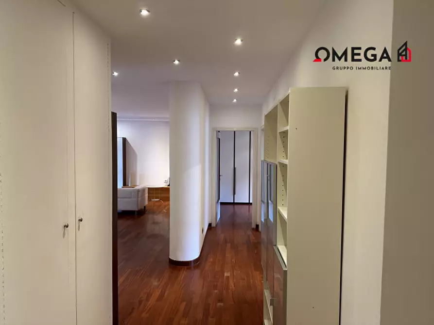 Immagine 4 di Appartamento in vendita  in Via Piccardi, 17 a Trieste