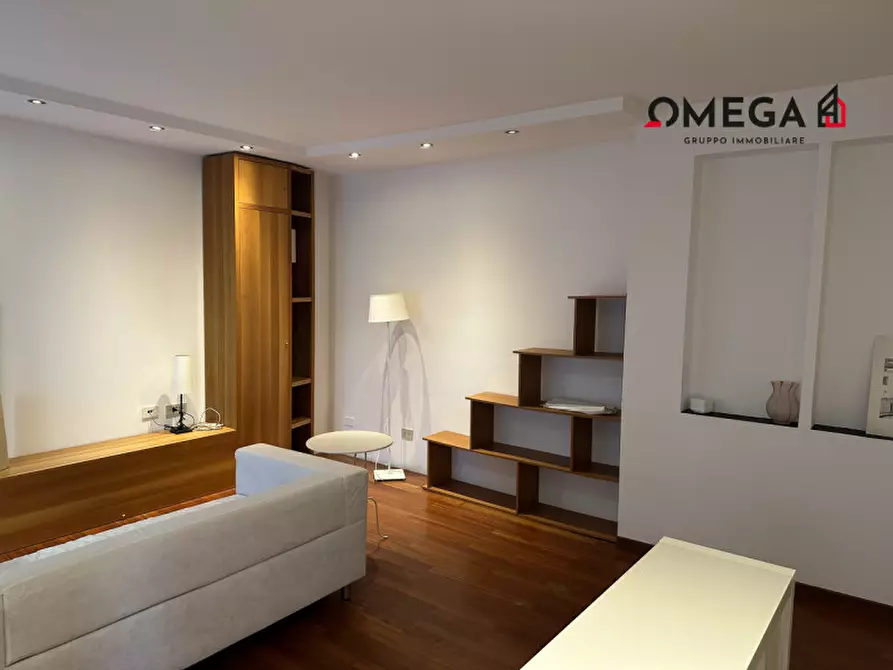 Immagine 6 di Appartamento in vendita  in Via Piccardi, 17 a Trieste