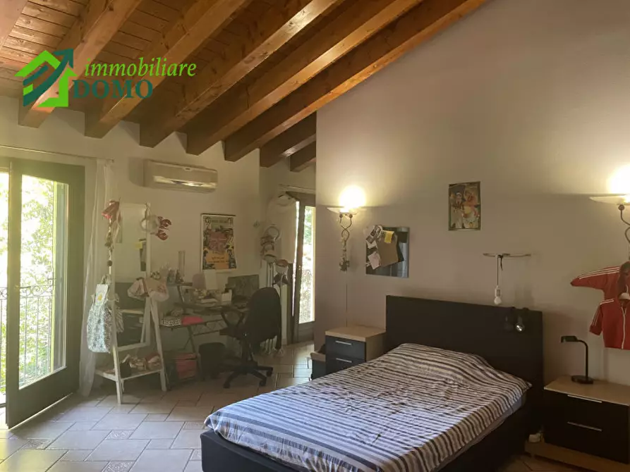 Immagine 10 di Casa indipendente in vendita  in schio a Schio